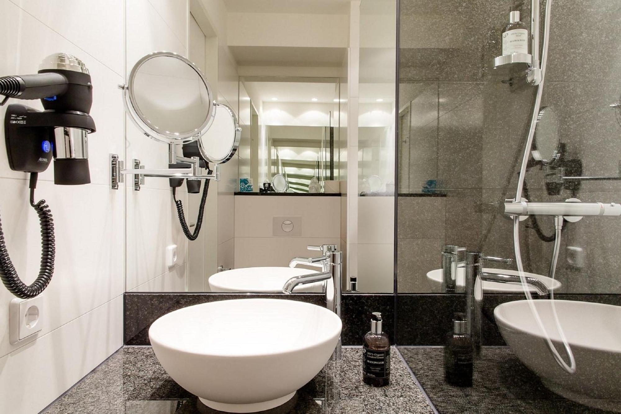 Motel One Muenchen Hauptbahnhof Buitenkant foto
